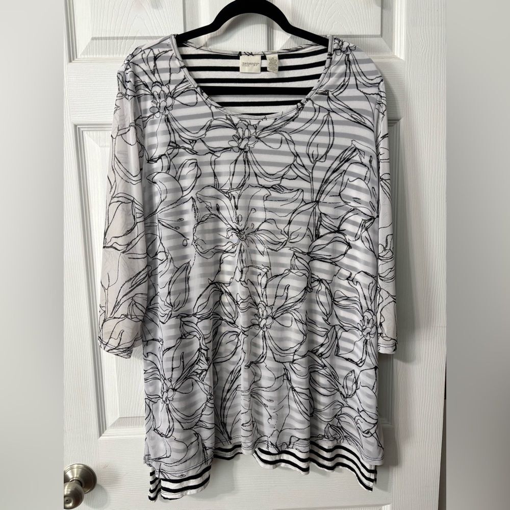 Zenergy By Chico’s Size 3/XL Floral Striped 2 Layered Tunic Top Black White